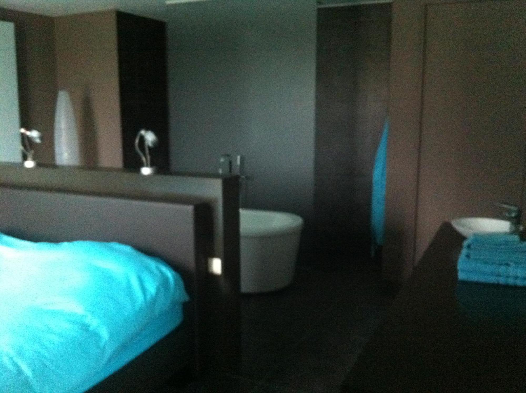Loft Aan Het Water Bed and Breakfast Grobbendonk Rum bild