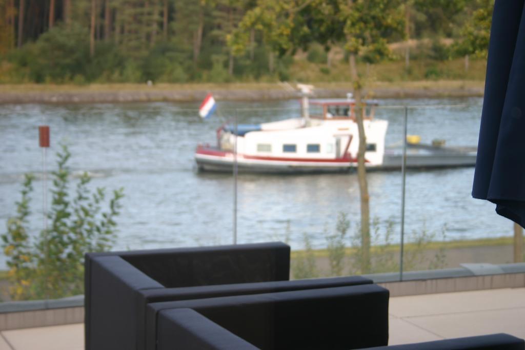 Loft Aan Het Water Bed and Breakfast Grobbendonk Exteriör bild